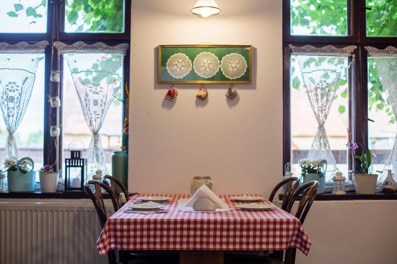 Swojski Gosciniec Prazmowo Bagian luar foto